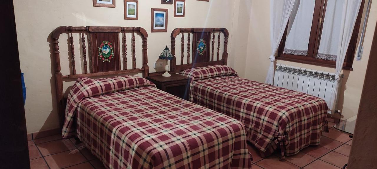 Casa Rural El Callejo Hinojosa de Duero Eksteriør billede